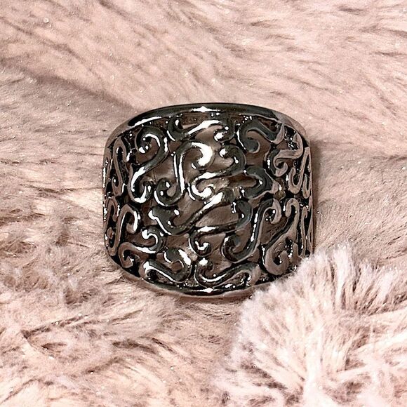 Vintage Scroll Filagree Bohemian Ring! - Picture 1 of 7